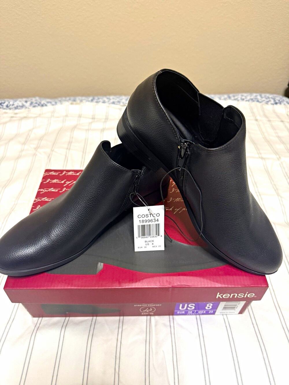 Kensie Sammy Black Faux Leather Ankle Bootie Side Zip Almond Toe US 8